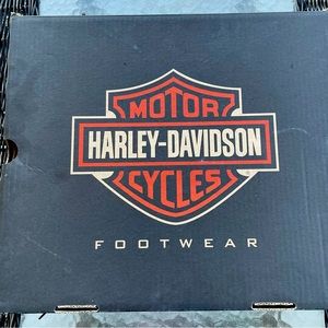 Men’s Harley Davidson black square-tie boots. Never worn